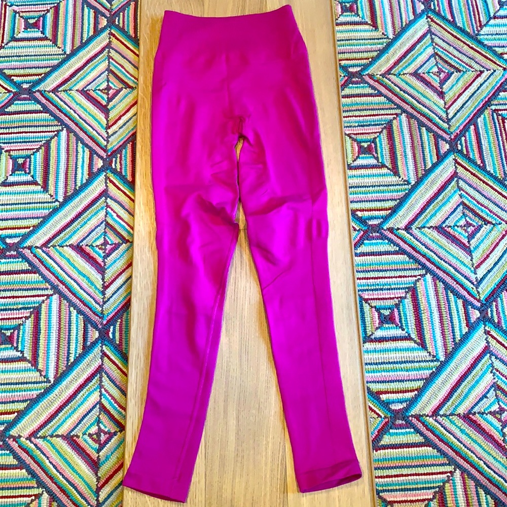 Lululemon Pink Tights - NWOT